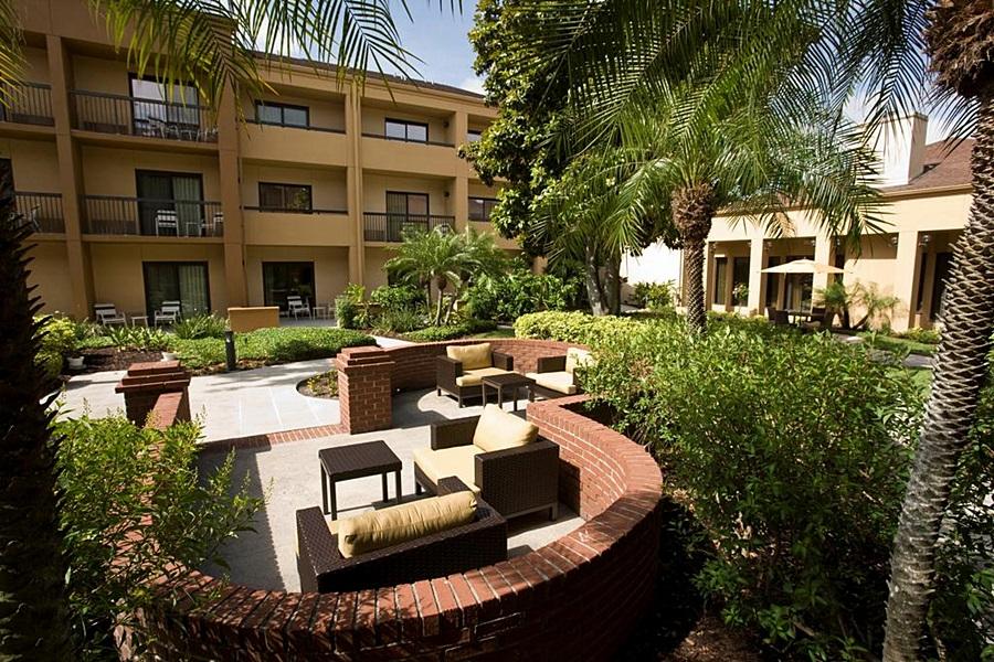Hotel Courtyard By Marriott Orlando Airport Exterior foto