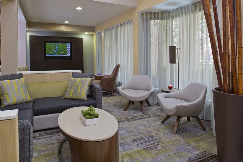 Hotel Courtyard By Marriott Orlando Airport Exterior foto