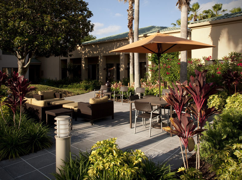 Hotel Courtyard By Marriott Orlando Airport Exterior foto