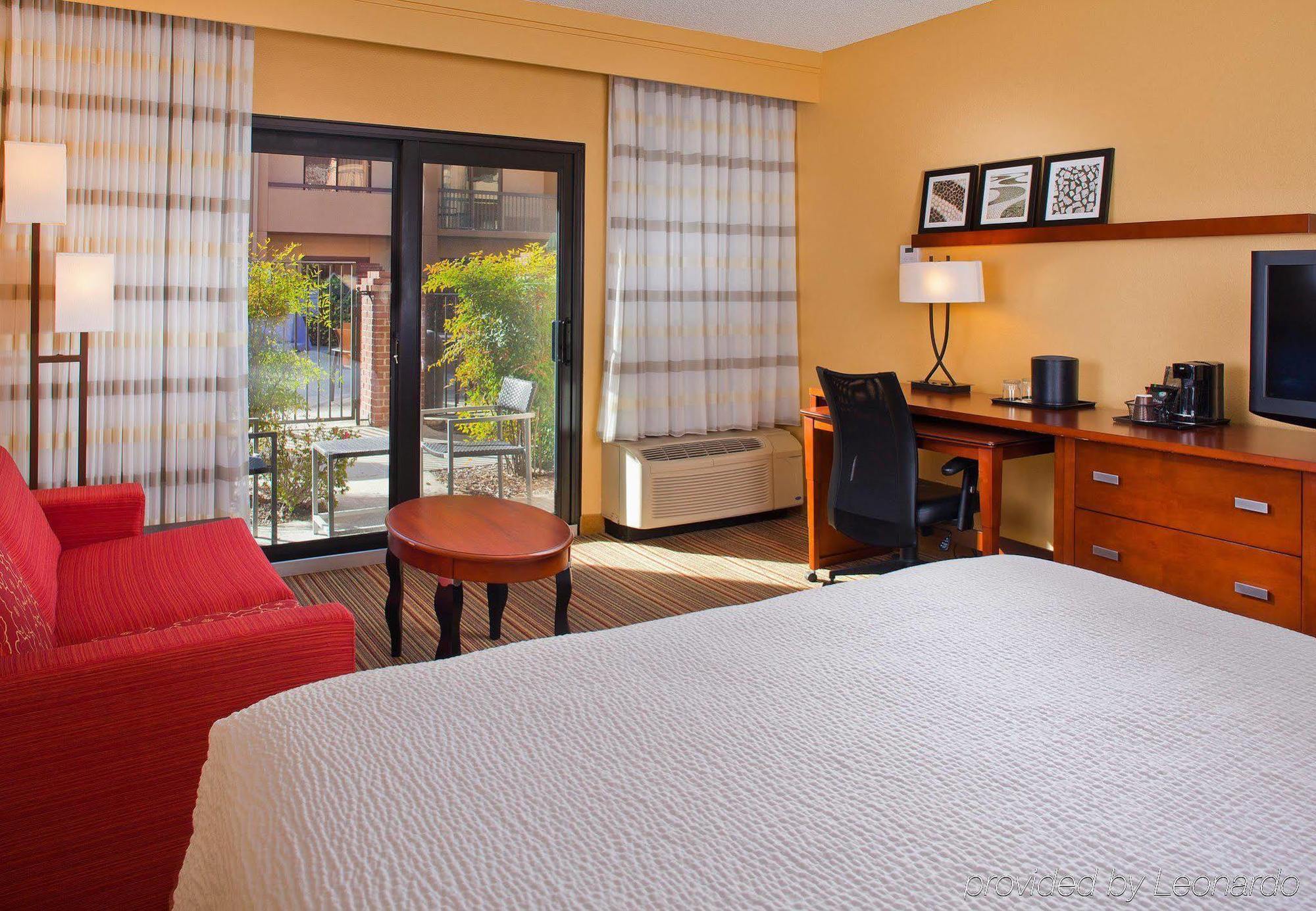 Hotel Courtyard By Marriott Orlando Airport Exterior foto